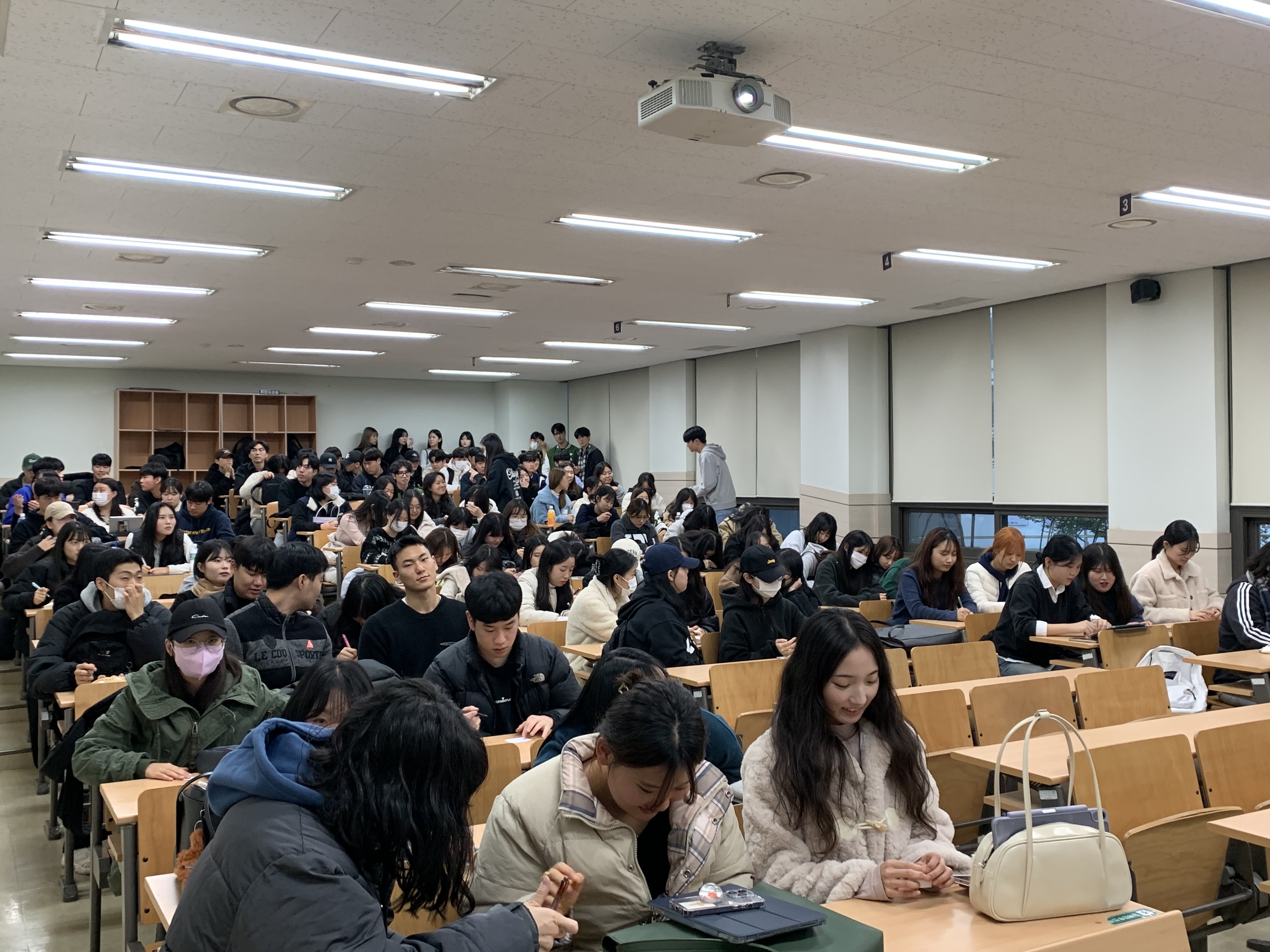 썸네일 사진